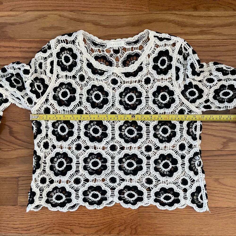 Adiva Black Cream Floral Long Sleeve Crochet Top Women Size Large Boho Chic - Picture 6 of 8